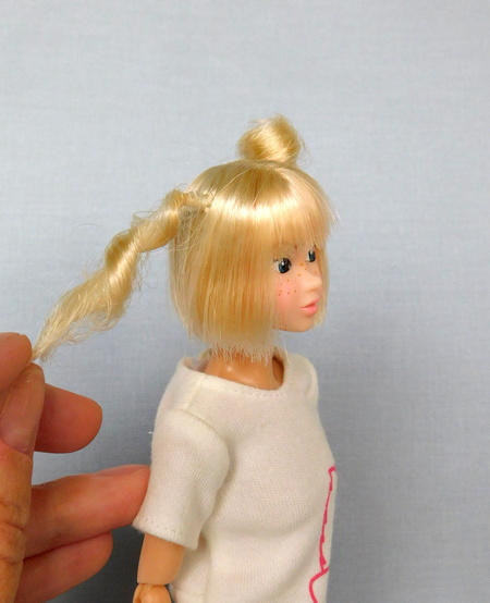 Прическа куклы Momoko Monchhichi 2023 Sekiguchi