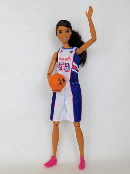 Кукла Барби баскетболистка на высоком теле