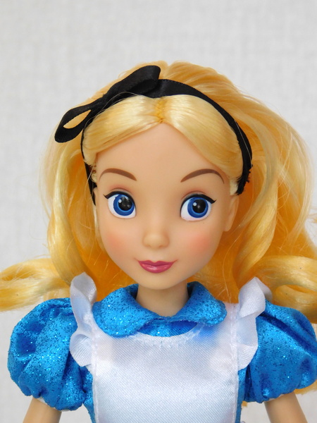 Лицо куклы Алисы Дисней 2020