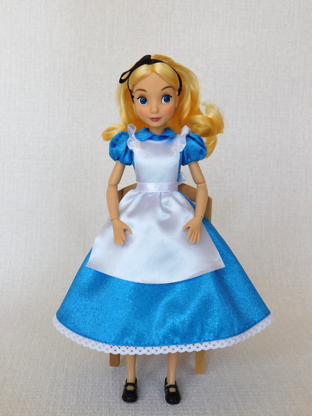 Кукла классическая Алиса Дисней