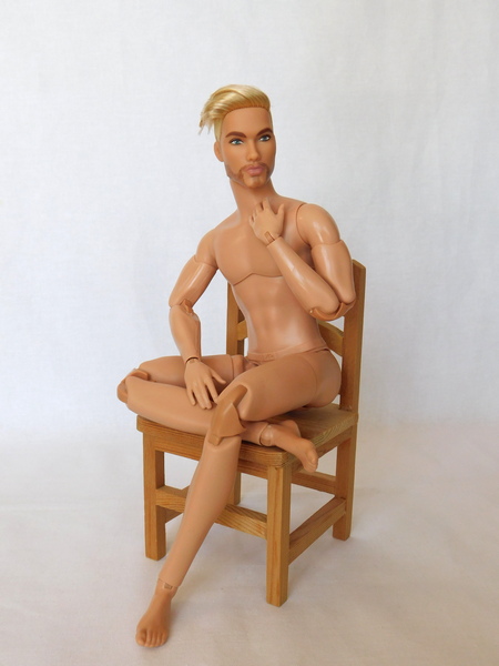 Кен Looks Маттел без одежды