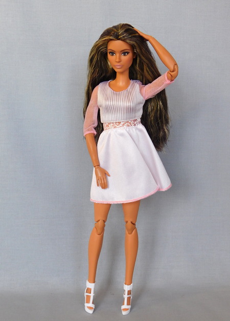 Barbie looks 2021 брюнетка GTD89