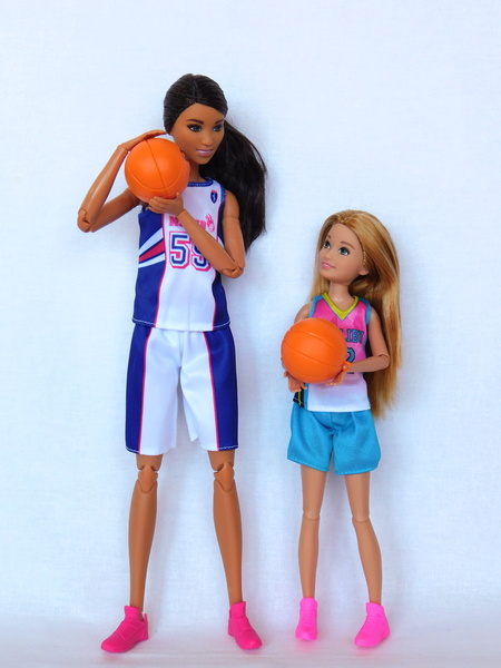 сравнение Барби и Стейси Баскетбол