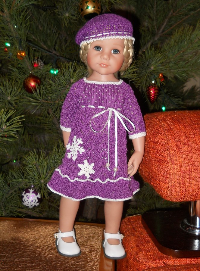 вязаное платье с бисером сиреневое для куклы Gotz