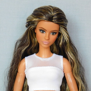 Barbie looks # 1 2021 Lina брюнетка GTD89